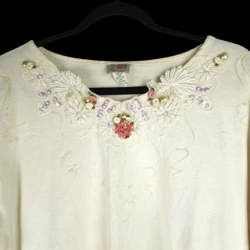 VINTAGE 90s Ecru Tee Embellished Lace Pearls Ribbon Roses XL Fairy Cottage Y2K - Picture 1 of 6